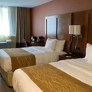Ramada By Wyndham Times Square West Отель
