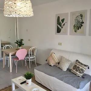 Luxury Estudio En Playa Roca A Primera Linea Del Mar Apartamento Costa Teguise